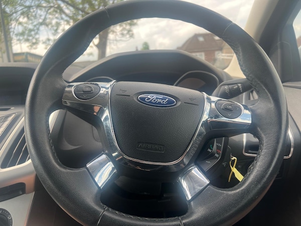 Used Ford Focus 2011 for sale - 75713306: Photo 15