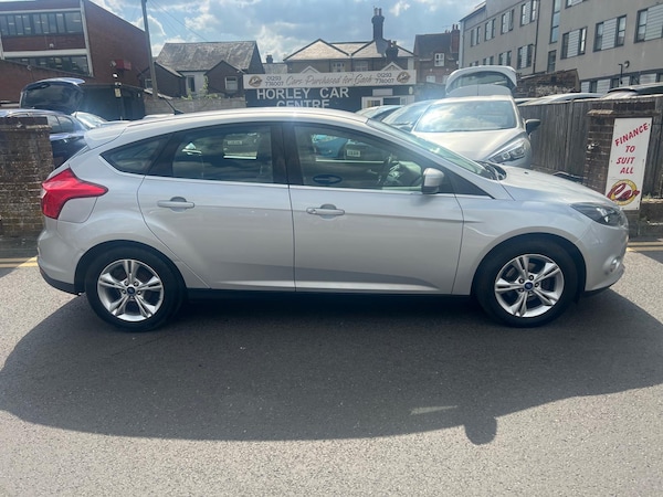 Used Ford Focus 2011 for sale - 75713306: Photo 7