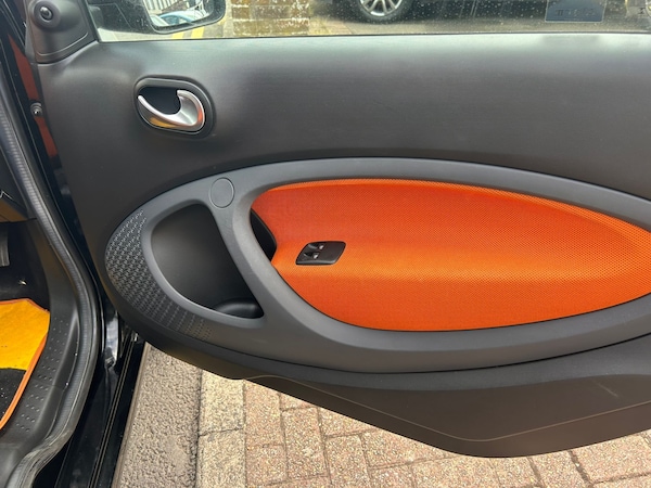 Used smart fortwo 2016 for sale - 75250698: Photo 11