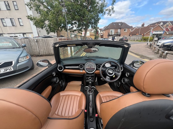 Used MINI Convertible 2014 for sale - 75391299: Photo 13