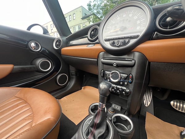 Used MINI Convertible 2014 for sale - 75391299: Photo 18