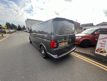 Used Volkswagen Transporter 2017 for sale - 77702661: Photo