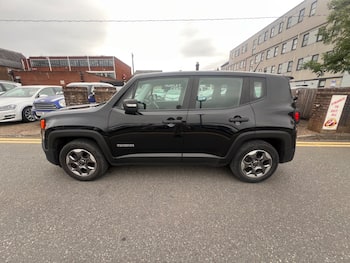 Used Jeep Renegade 2017 for sale - 79853565: Photo
