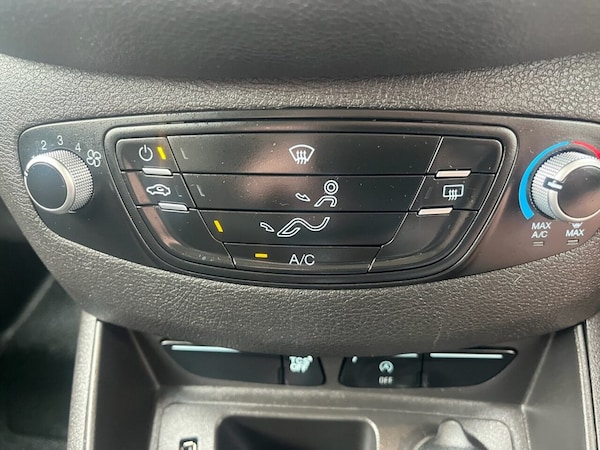 Used Ford Transit Courier 2022 for sale - 75474050: Photo 35