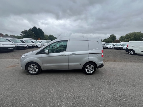 Used Ford Transit Courier 2022 for sale - 75474050: Photo 48