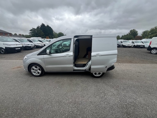 Used Ford Transit Courier 2022 for sale - 75474050: Photo 4