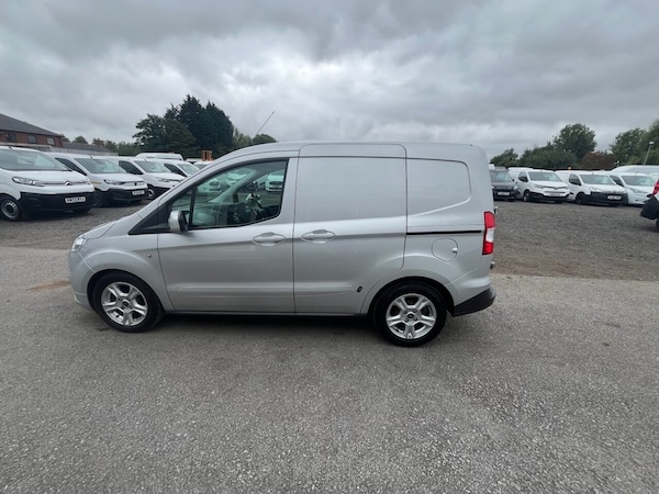 Used Ford Transit Courier 2022 for sale - 75474050: Photo 6