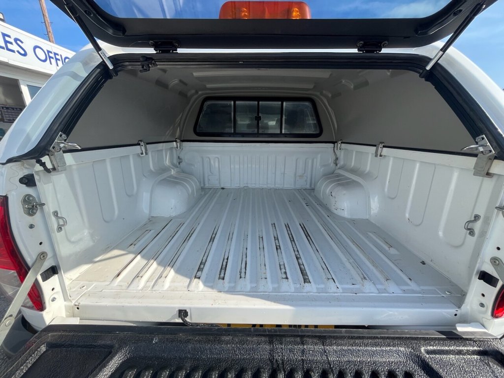 Used Toyota Hilux 2021 for sale - 76105502: Photo 21