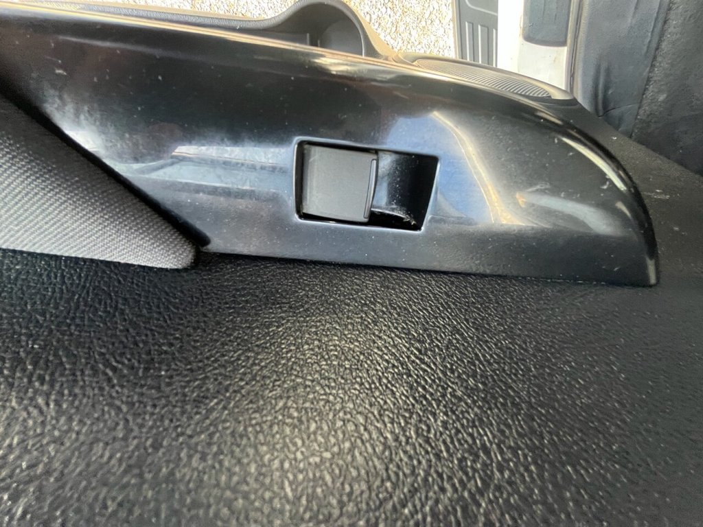 Used Toyota Hilux 2021 for sale - 76105502: Photo 31