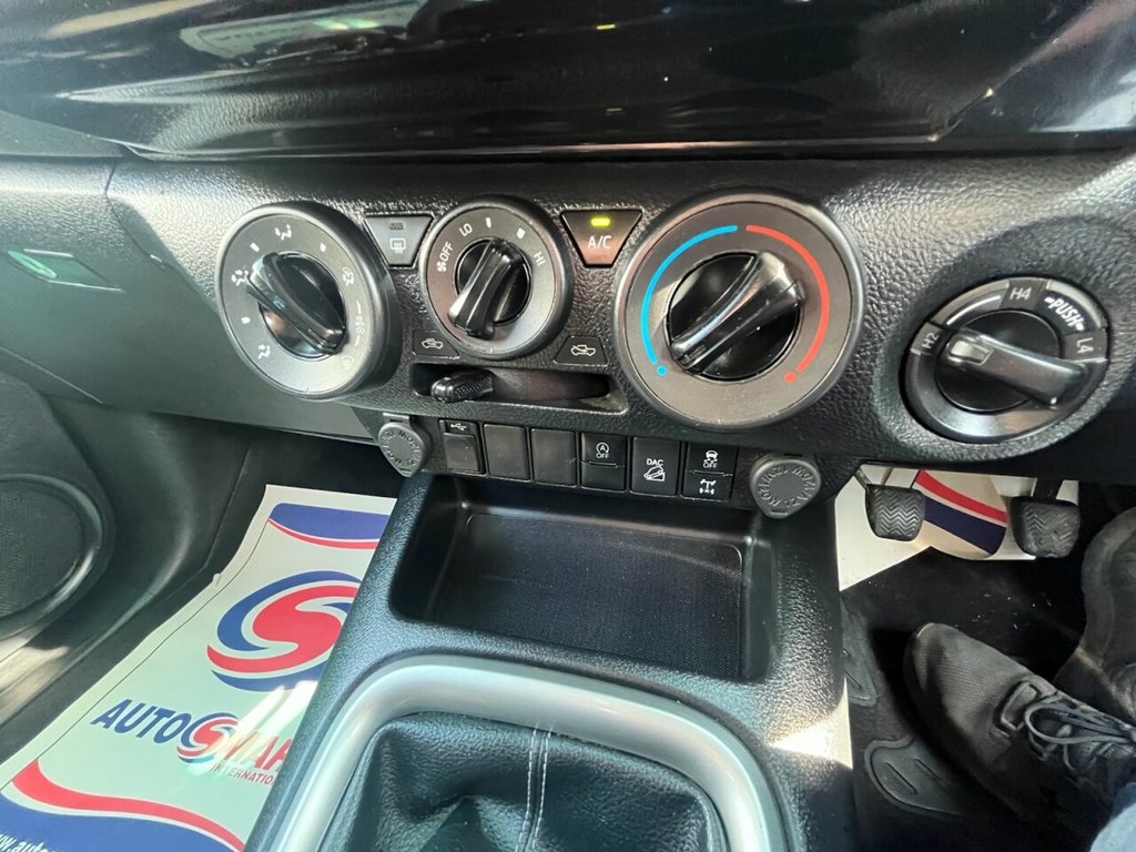 Used Toyota Hilux 2021 for sale - 76105502: Photo 45