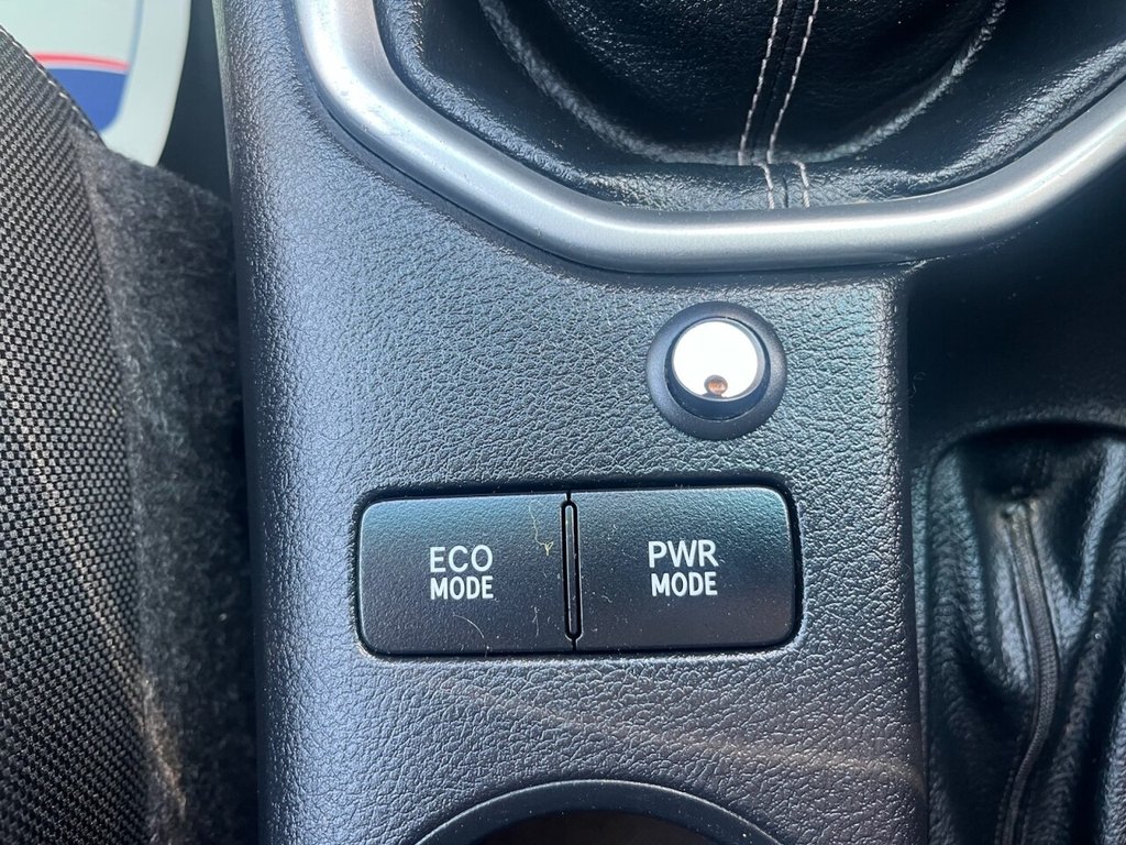 Used Toyota Hilux 2021 for sale - 76105502: Photo 47