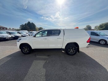 Used Toyota Hilux 2021 for sale - 76105502: Photo 4