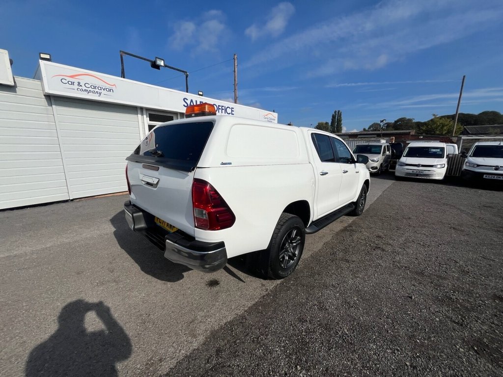 Used Toyota Hilux 2021 for sale - 76105502: Photo 8