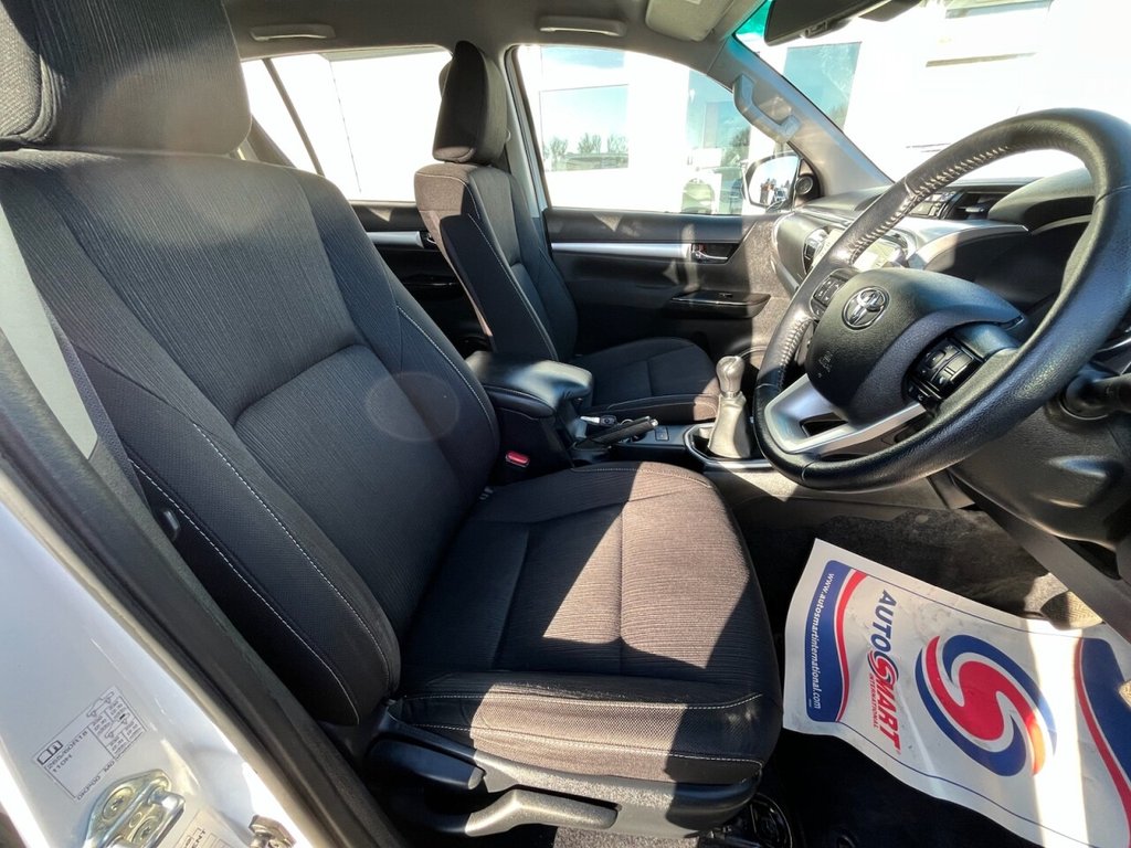 Used Toyota Hilux 2022 for sale - 77101015: Photo 11