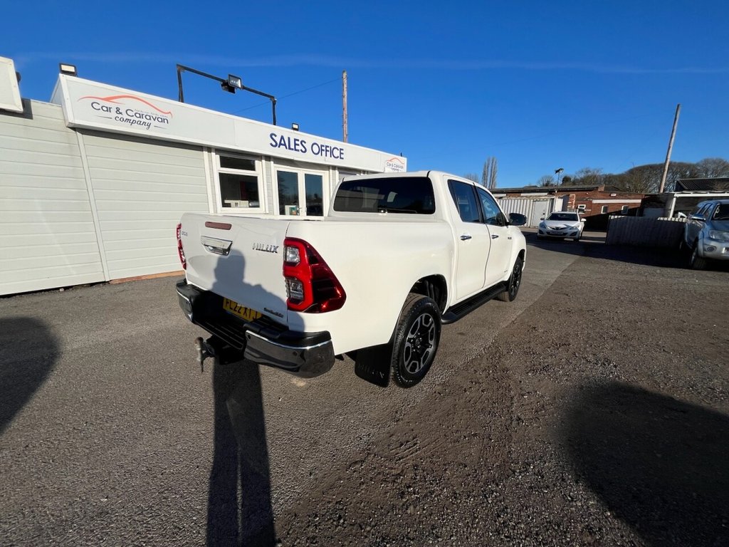 Used Toyota Hilux 2022 for sale - 77101015: Photo 8