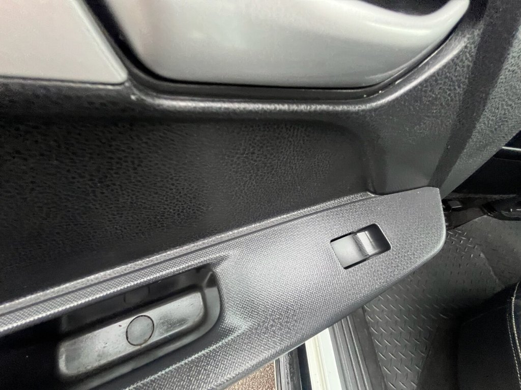 Used Isuzu D-Max 2018 for sale - 77408123: Photo 27