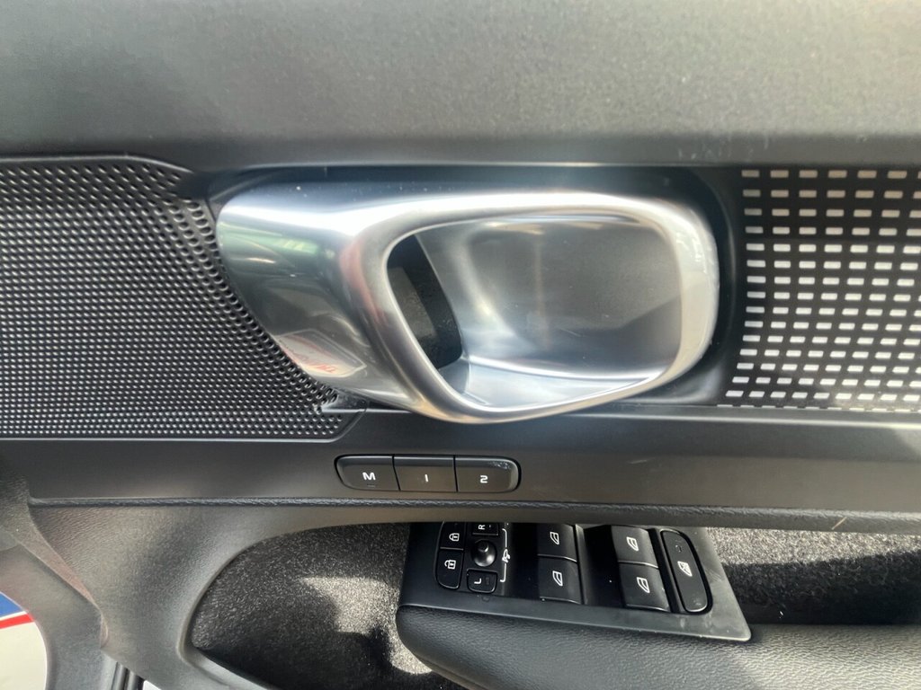 Used Volvo XC40 2019 for sale - 77621301: Photo 37