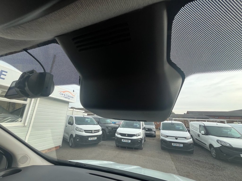 Used Renault Trafic 2023 for sale - 76245302: Photo 31