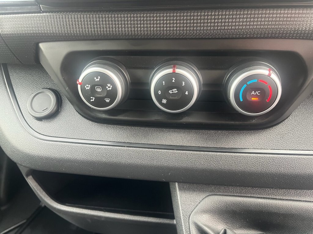 Used Renault Trafic 2023 for sale - 76245302: Photo 35