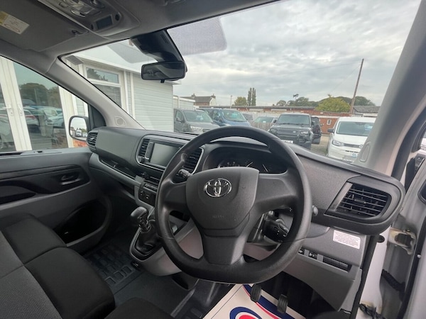 Used Toyota ProAce 2022 for sale - 76068887: Photo 10
