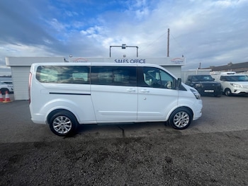 Used Ford Tourneo Custom 2022 for sale - 76481790: Photo