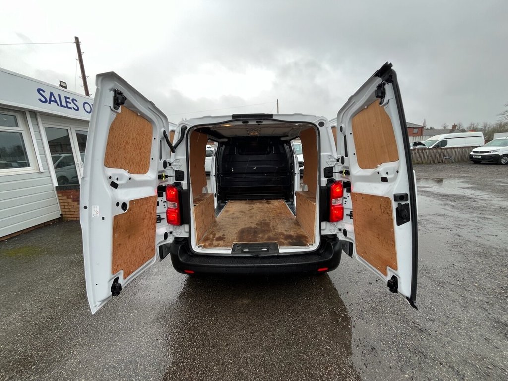 Used Vauxhall Vivaro 2023 for sale - 77319492: Photo 28