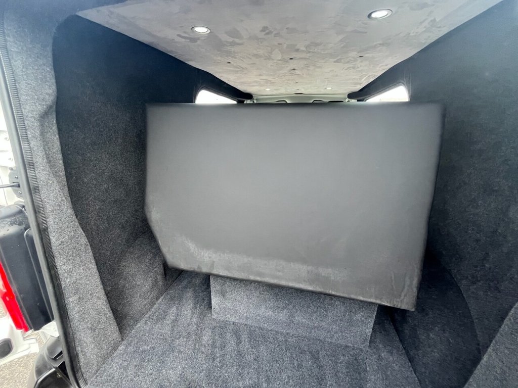 Used Vauxhall Vivaro 2022 for sale - 76356246: Photo 21