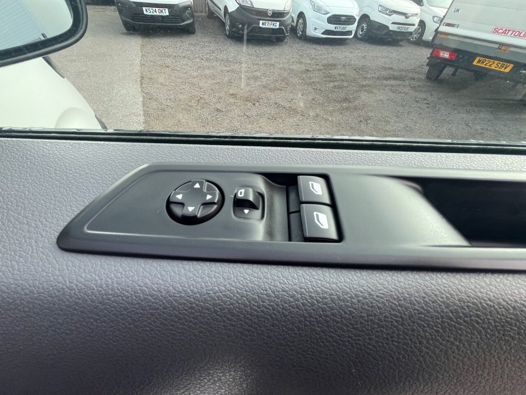 Used Vauxhall Vivaro 2022 for sale - 76356246: Photo 28