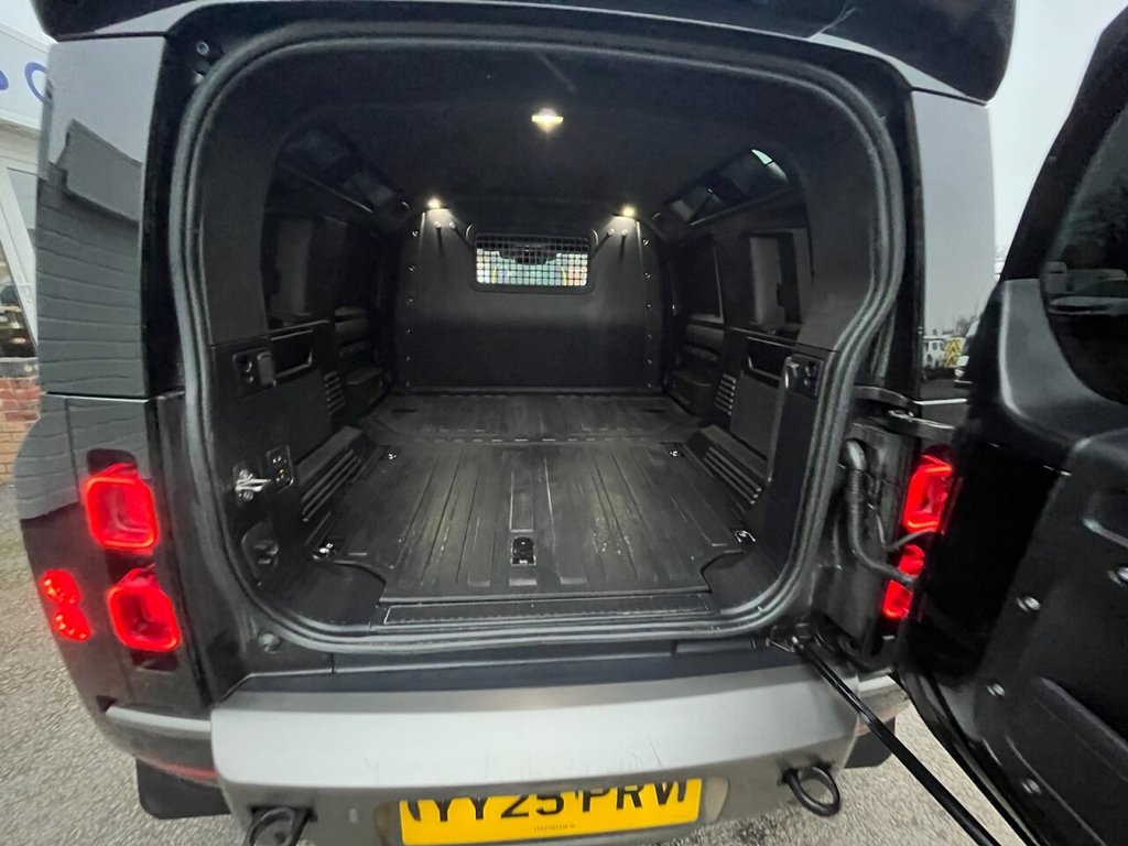 Used Land Rover Defender 2025 for sale - 77422572: Photo 20