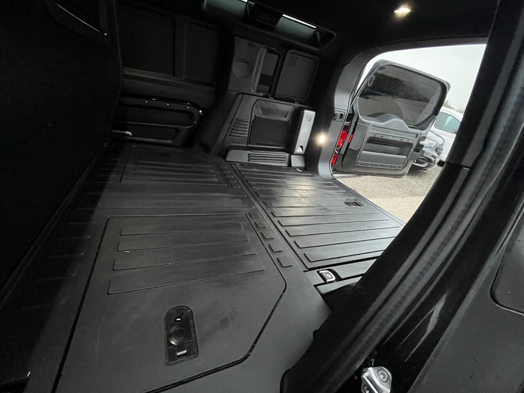 Used Land Rover Defender 2025 for sale - 77422572: Photo 26
