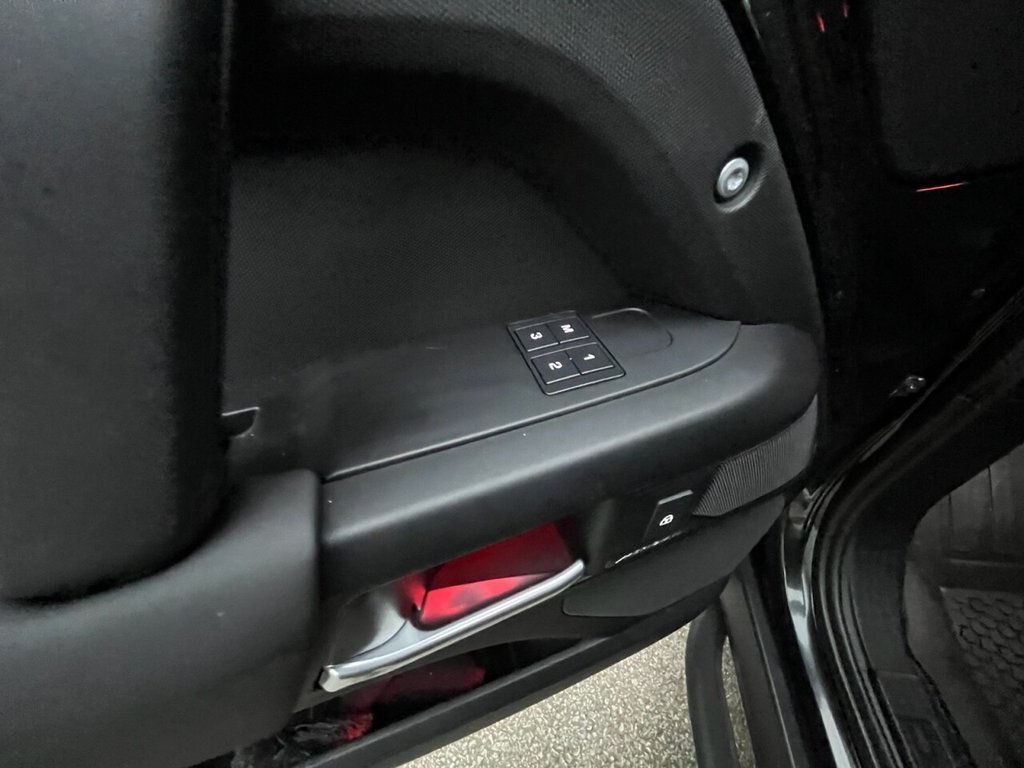 Used Land Rover Defender 2025 for sale - 77422572: Photo 27