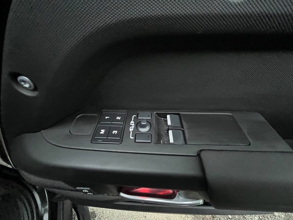 Used Land Rover Defender 2025 for sale - 77422572: Photo 37