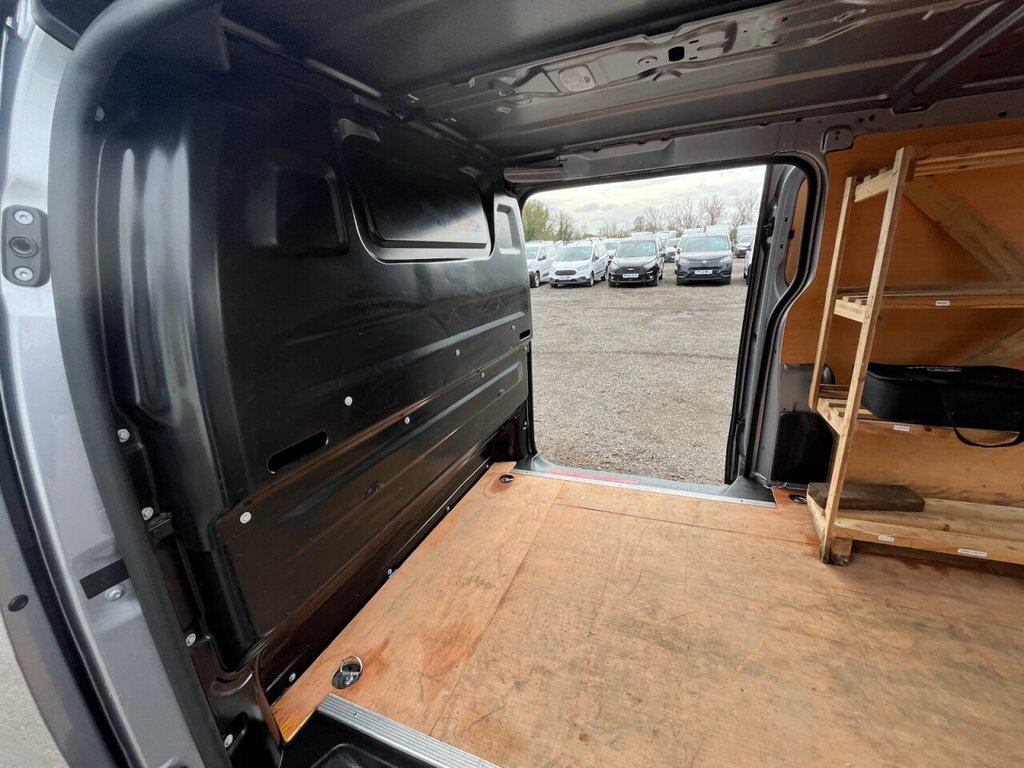 Used Vauxhall Vivaro 2022 for sale - 78124008: Photo 17