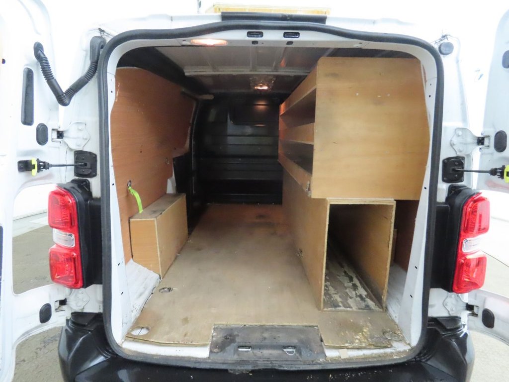 Used Vauxhall Vivaro 2022 for sale - 76333877: Photo 8