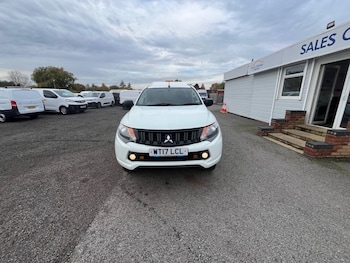 Used Mitsubishi L200 2017 for sale - 78256190: Photo