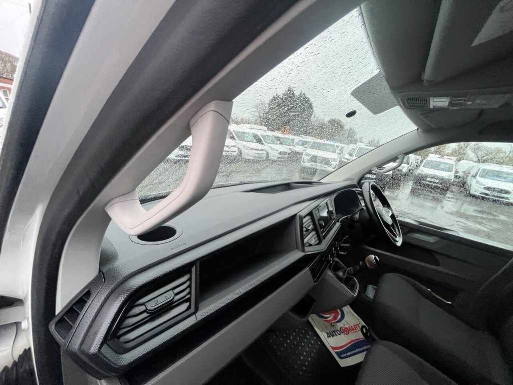 Used Volkswagen Transporter 2020 for sale - 76582211: Photo 14