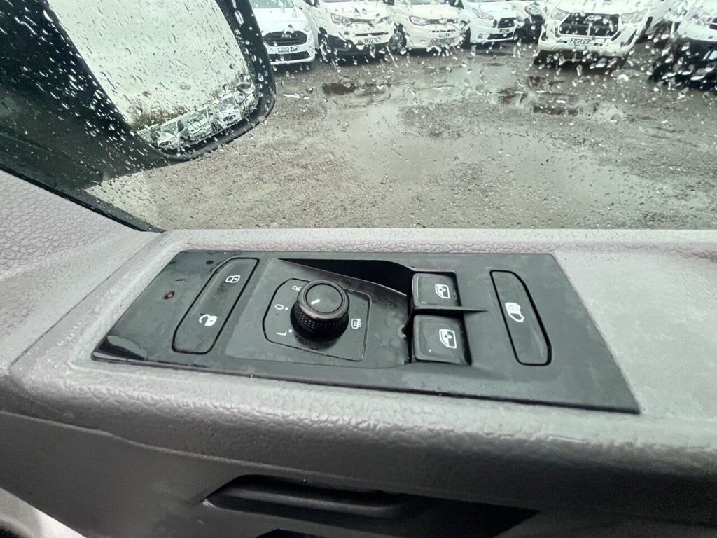 Used Volkswagen Transporter 2020 for sale - 76582211: Photo 28