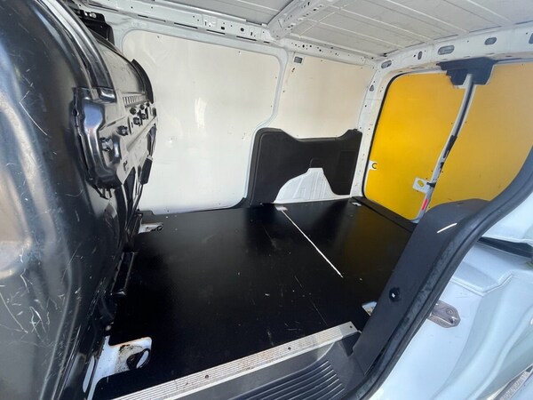 Used Ford Transit Connect 2017 for sale - 76178357: Photo 16