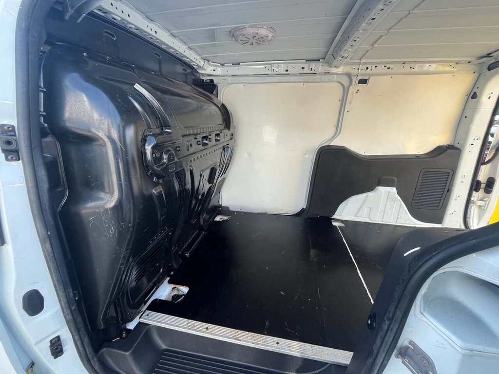 Used Ford Transit Connect 2017 for sale - 76178357: Photo 18