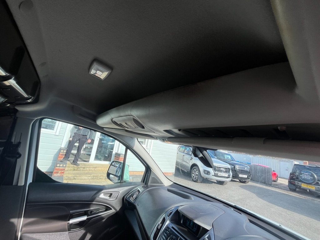 Used Ford Transit Connect 2017 for sale - 76178357: Photo 30