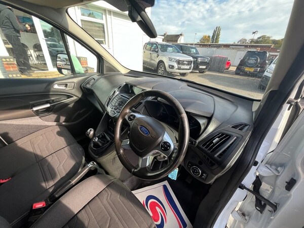 Used Ford Transit Connect 2017 for sale - 76178357: Photo 33