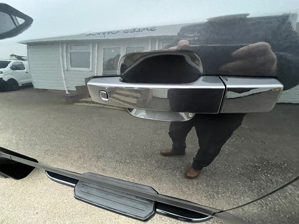 Used Land Rover Defender 2025 for sale - 77422443: Photo 27