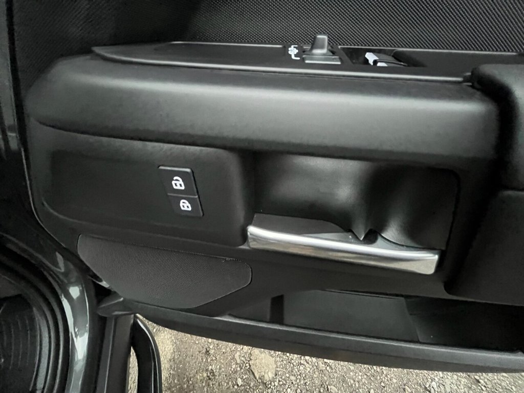 Used Land Rover Defender 2025 for sale - 77422443: Photo 33