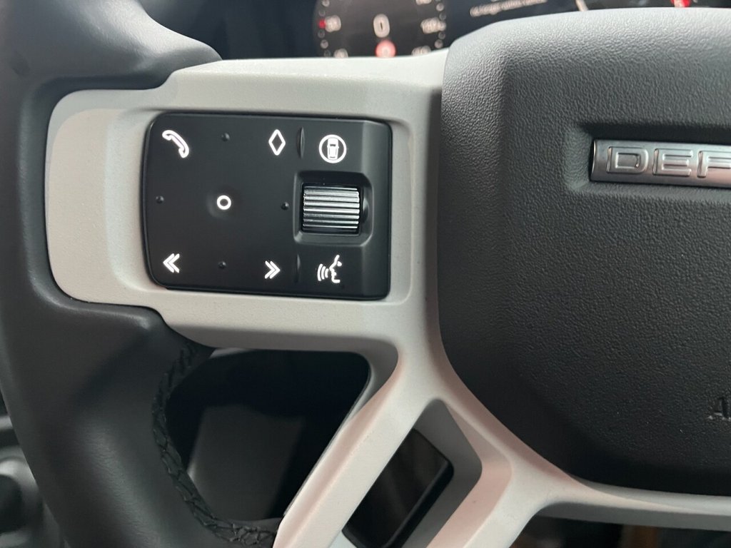Used Land Rover Defender 2025 for sale - 77422443: Photo 48