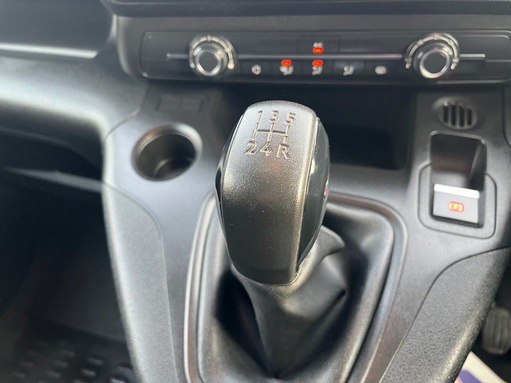 Used Peugeot Partner 2021 for sale - 77026813: Photo 44