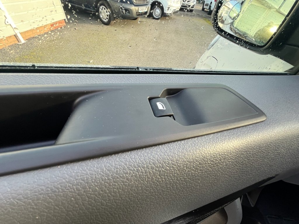 Used Vauxhall Vivaro 2022 for sale - 77153200: Photo 17