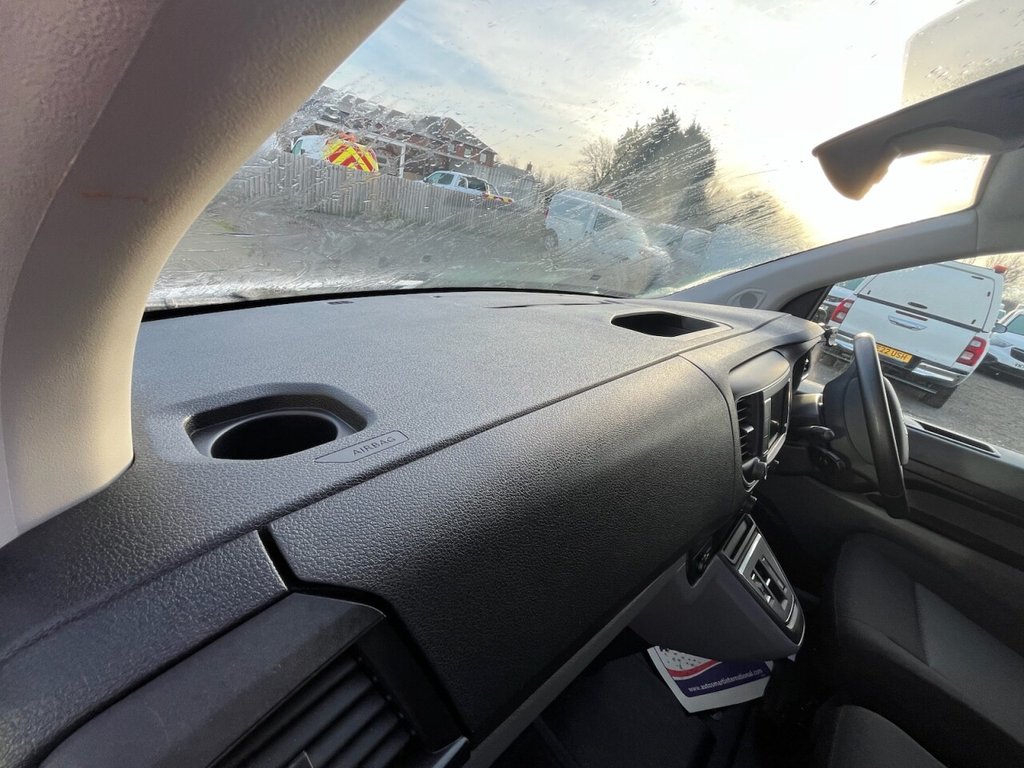 Used Vauxhall Vivaro 2022 for sale - 77153200: Photo 18