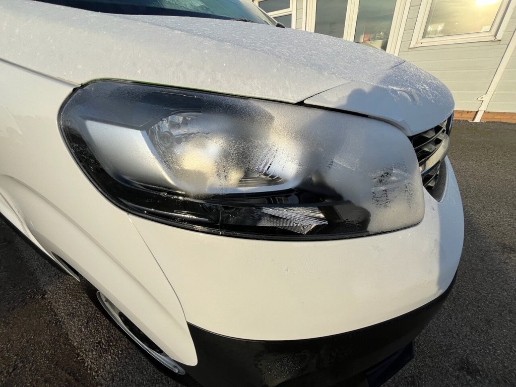 Used Vauxhall Vivaro 2022 for sale - 77153200: Photo 2