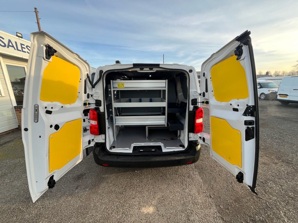 Used Vauxhall Vivaro 2022 for sale - 77153200: Photo 24