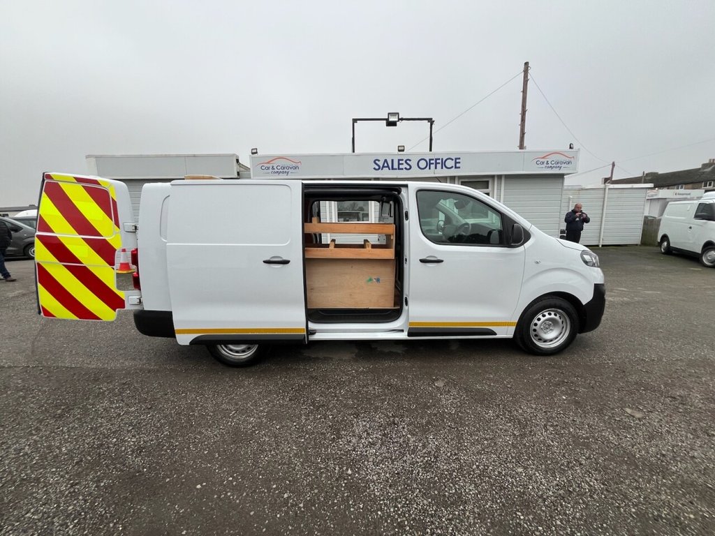 Used Vauxhall Vivaro 2022 for sale - 77319507: Photo 9